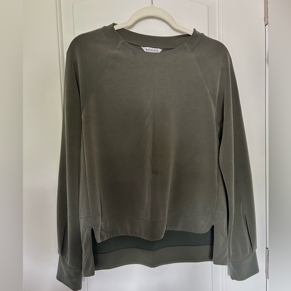Athleta Seasoft crewneck top, size small